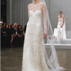 Monique Lhuillier White Lace Wedding Dress